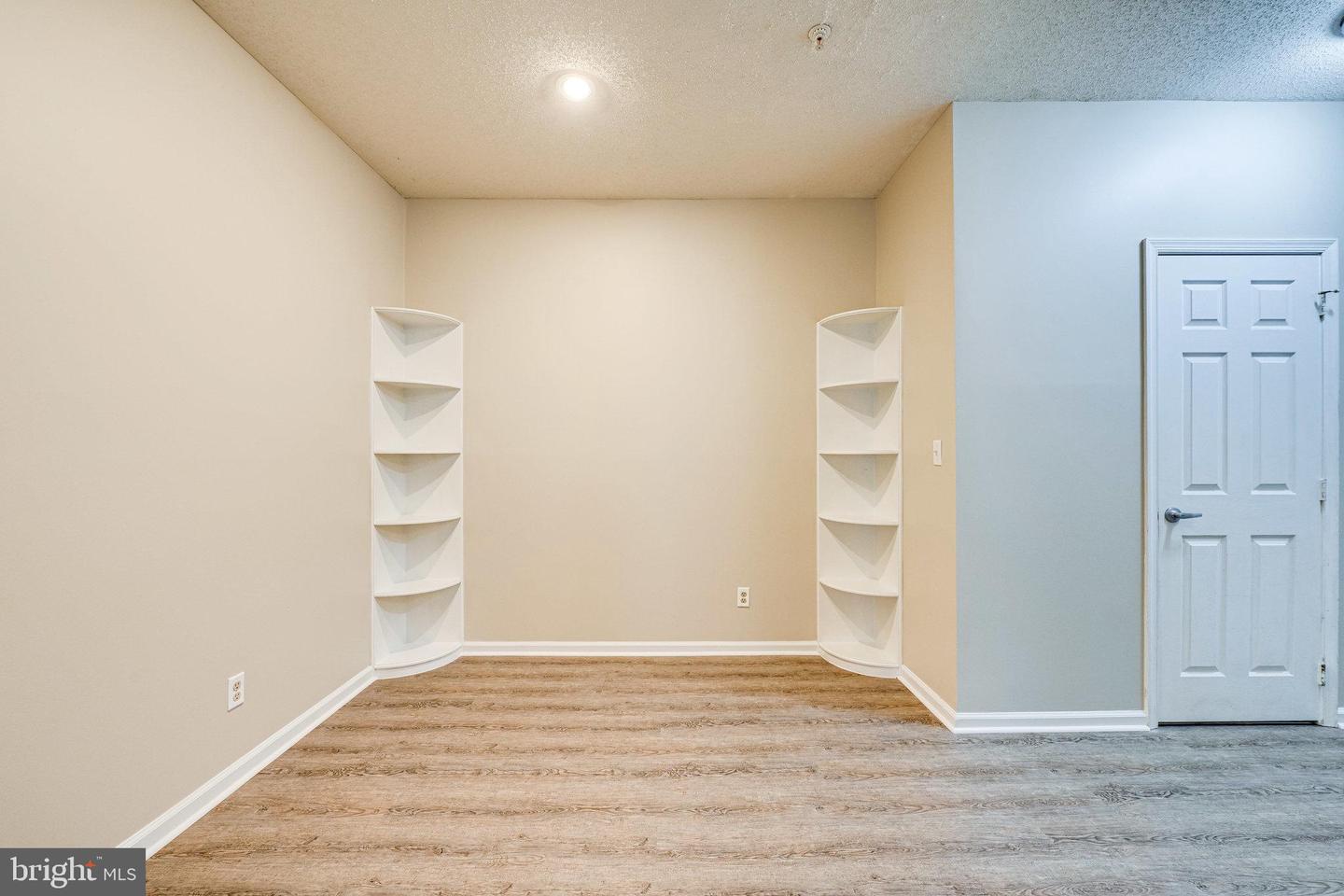 1720 LAKE SHORE CREST DRIVE Unit: 23