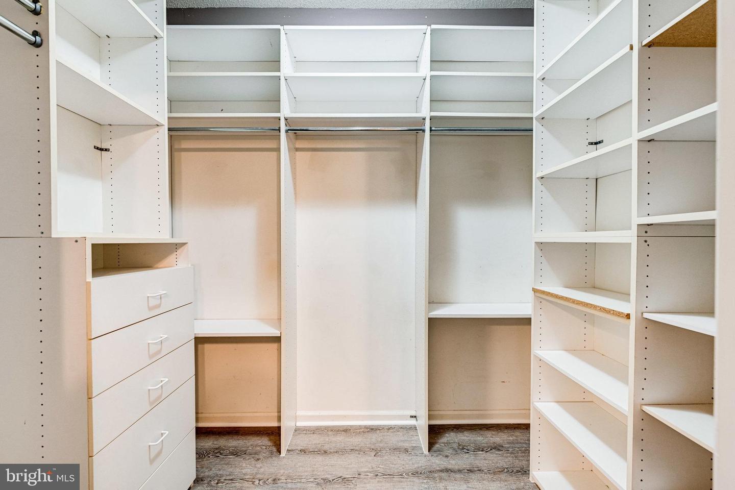 1720 LAKE SHORE CREST DRIVE Unit: 23