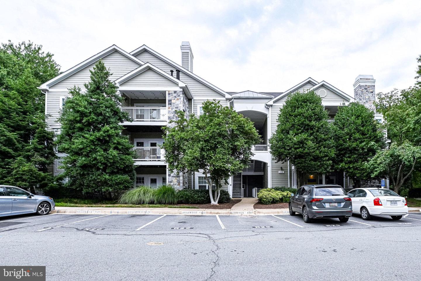 1720 LAKE SHORE CREST DRIVE Unit: 23