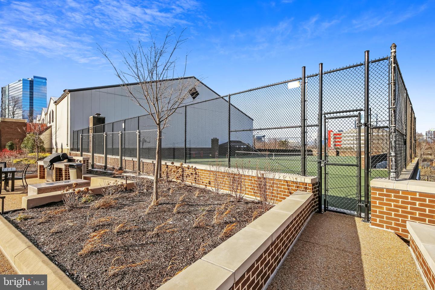 1800 OLD MEADOW ROAD Unit: 311