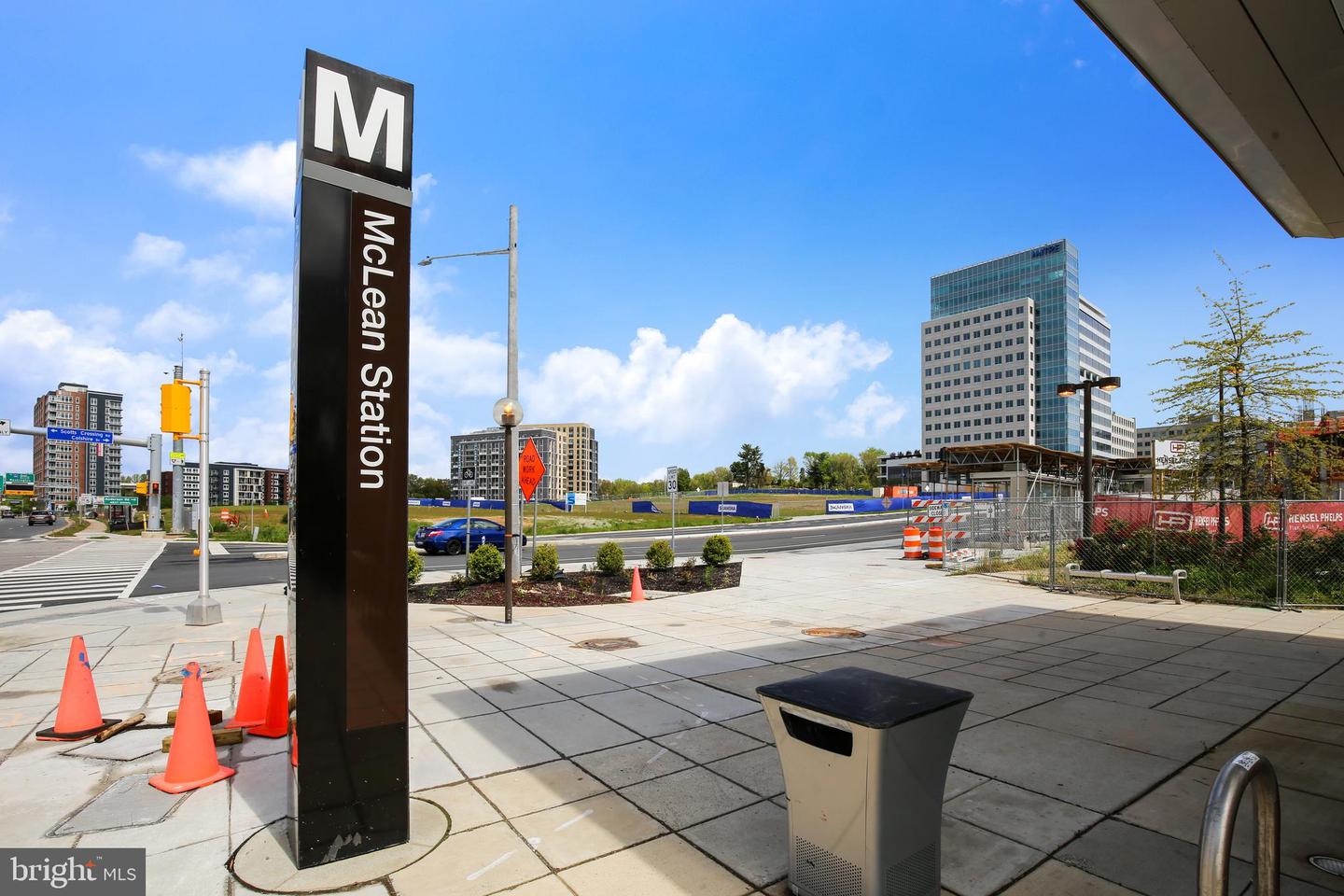 1800 OLD MEADOW ROAD Unit: 311