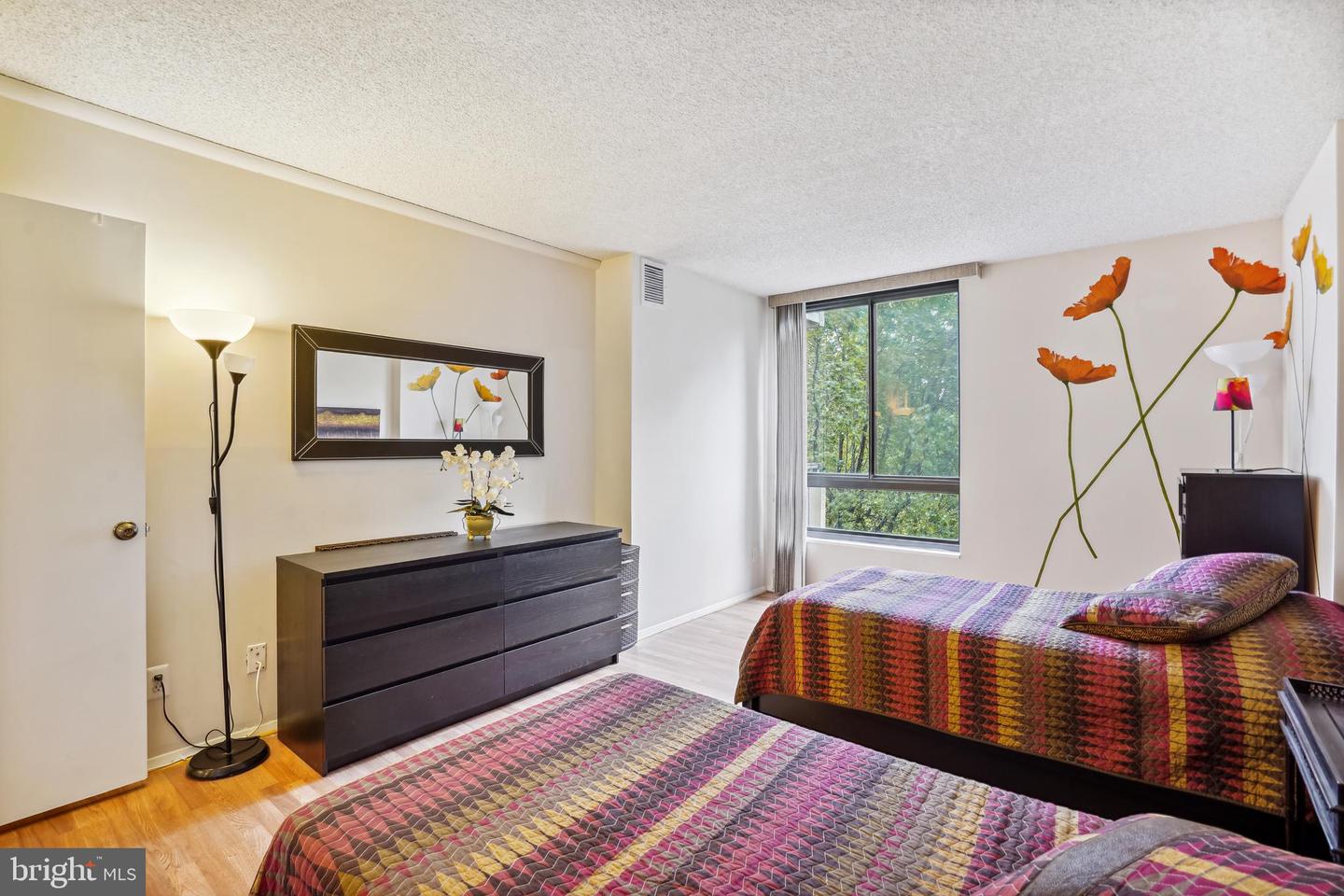1800 OLD MEADOW ROAD Unit: 311