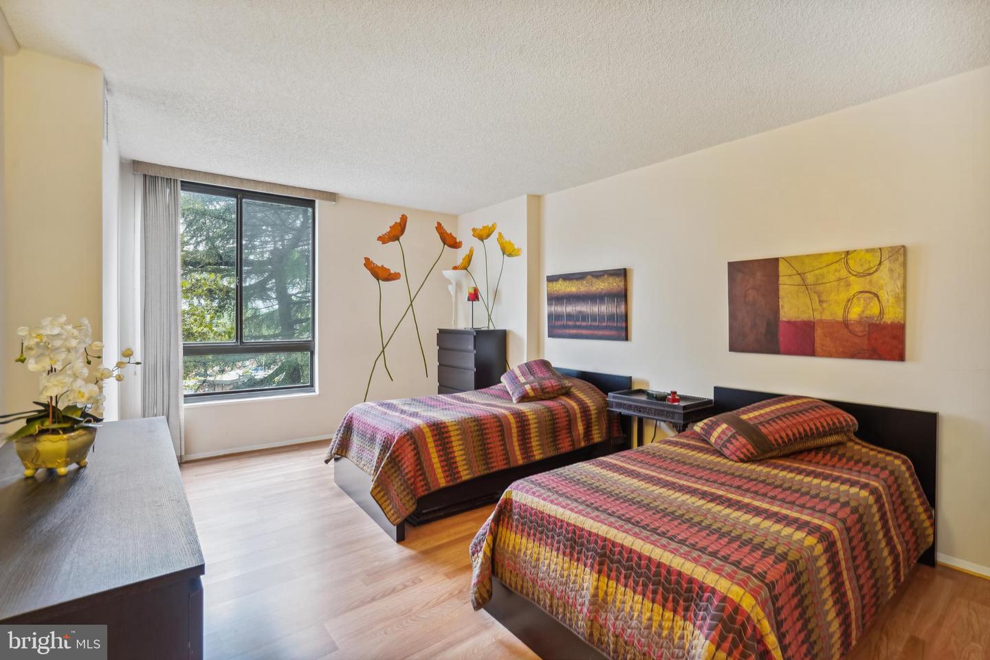 1800 OLD MEADOW ROAD Unit: 311