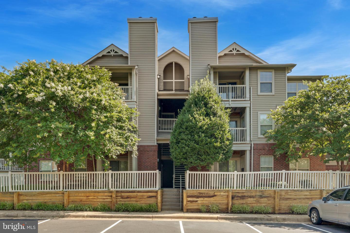 11653 GAS LIGHT COURT Unit: C