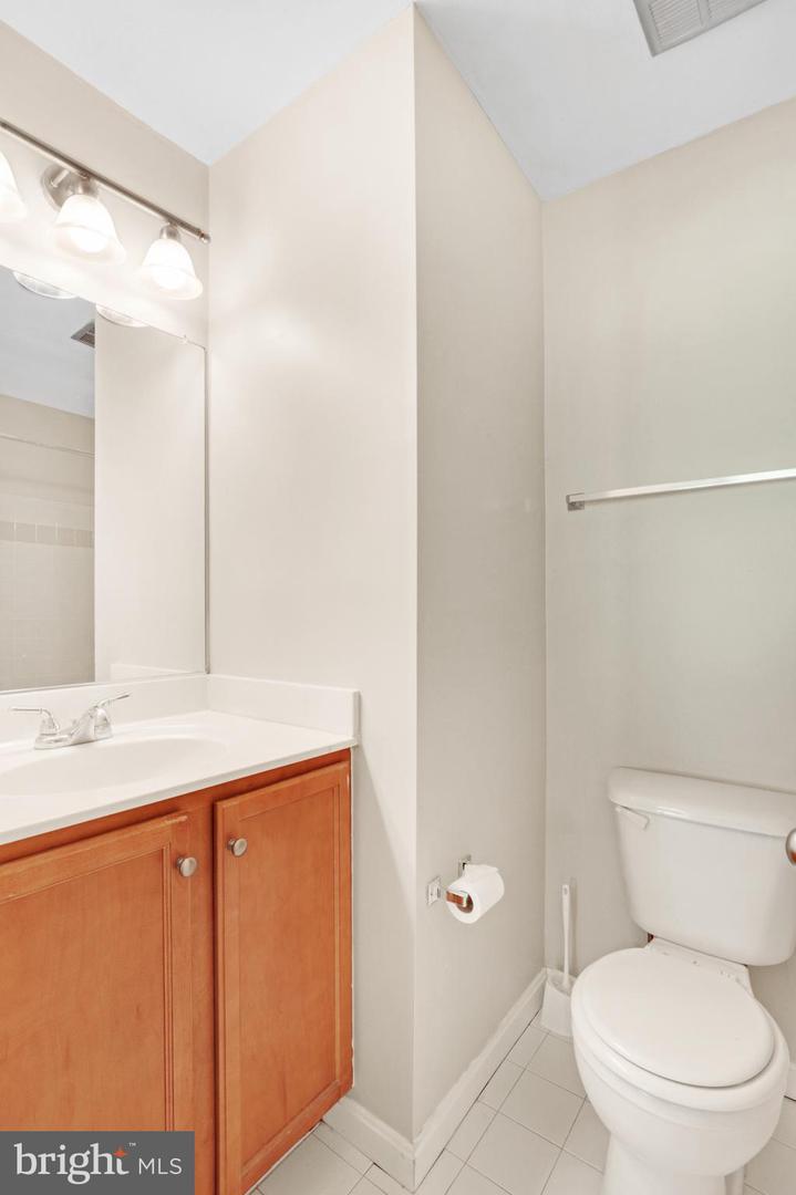 11653 GAS LIGHT COURT Unit: C