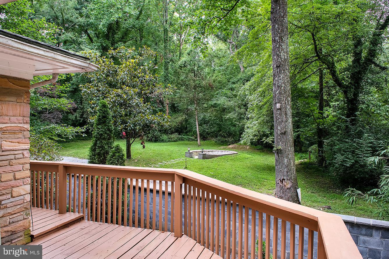8112 ACCOTINK DRIVE