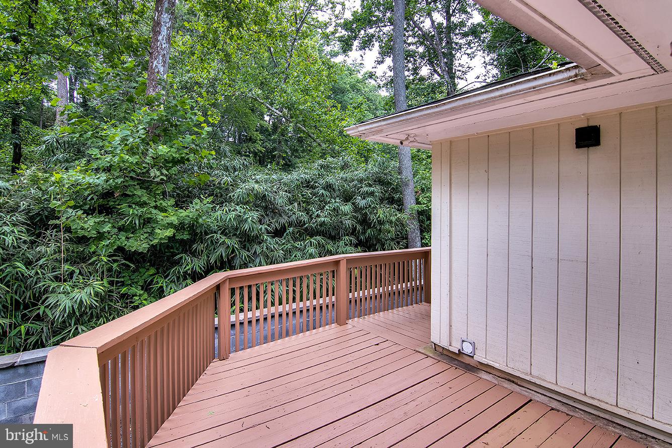 8112 ACCOTINK DRIVE