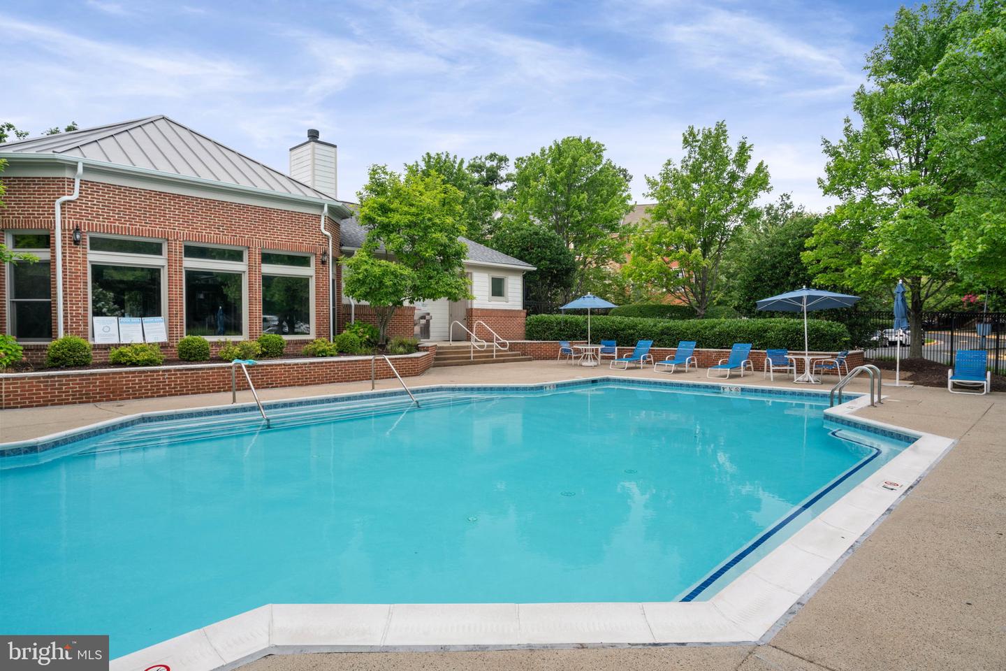 1700 LAKE SHORE CREST DRIVE Unit: 24