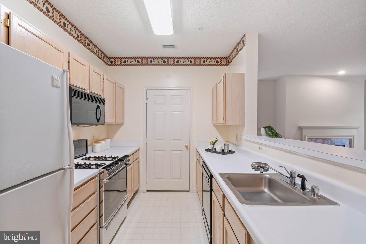 1700 LAKE SHORE CREST DRIVE Unit: 24