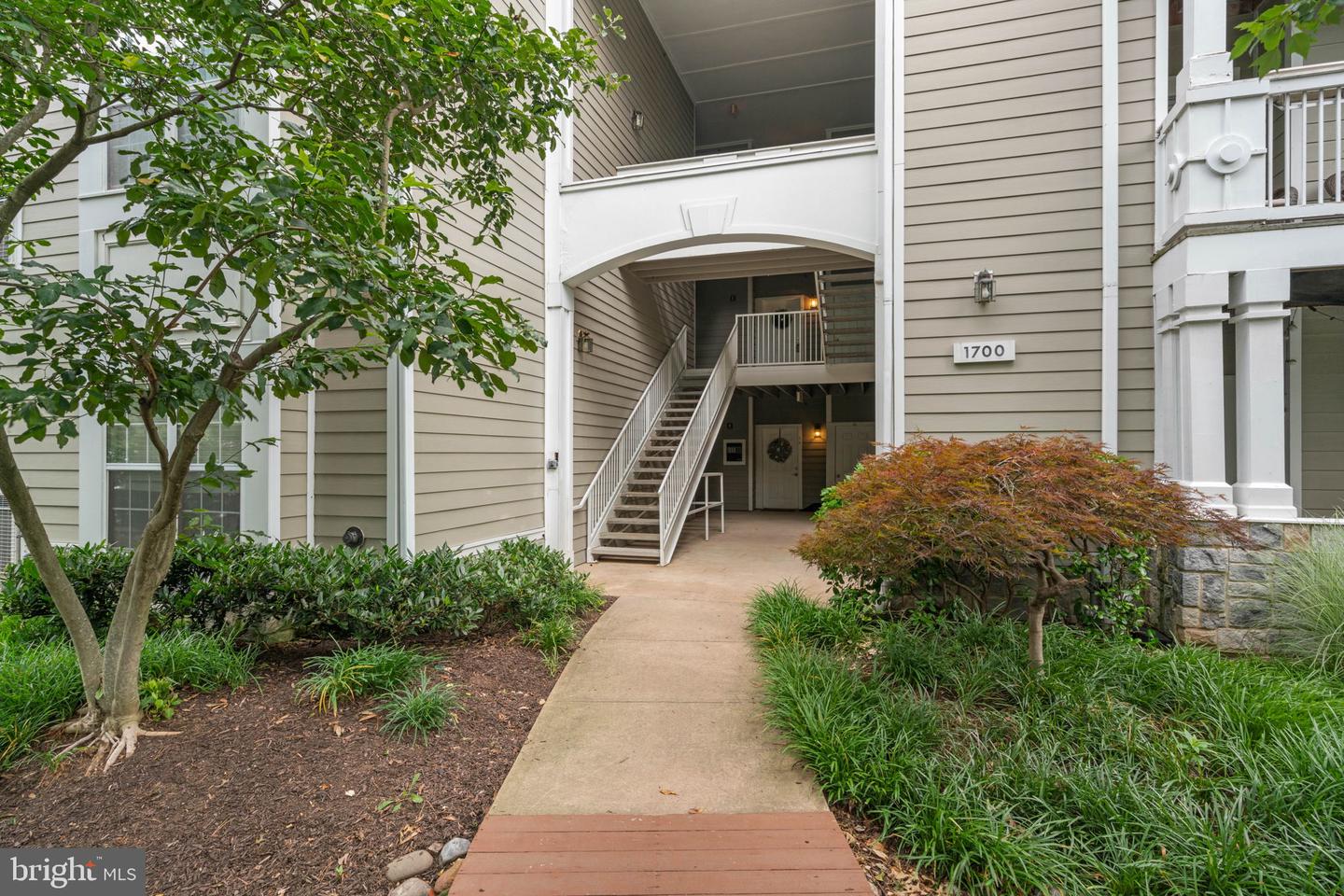 1700 LAKE SHORE CREST DRIVE Unit: 24