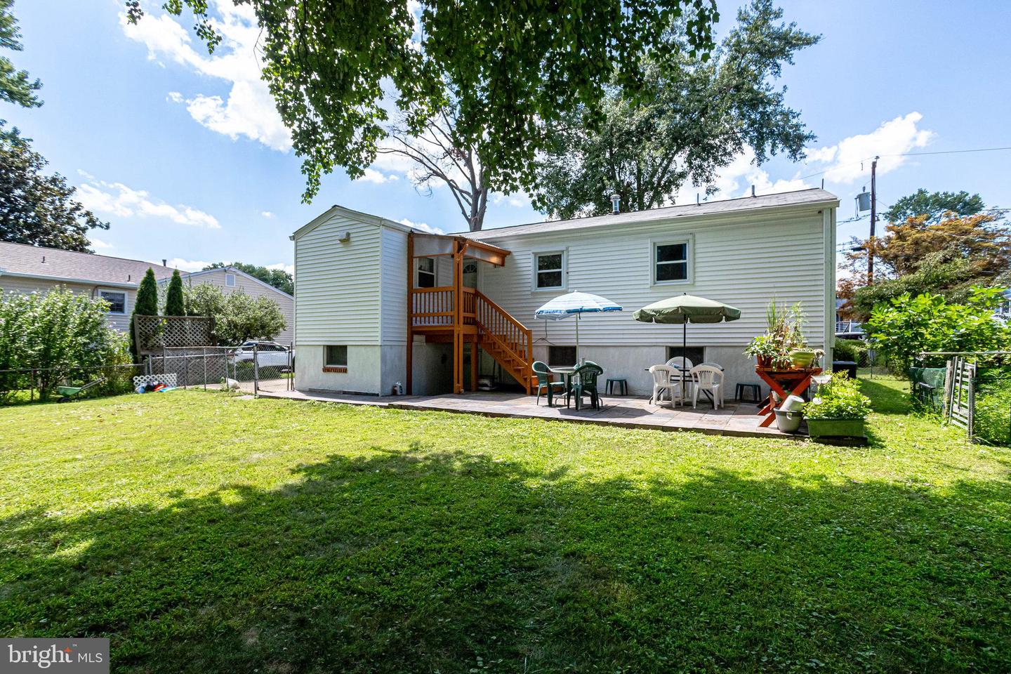 1827 OLNEY ROAD