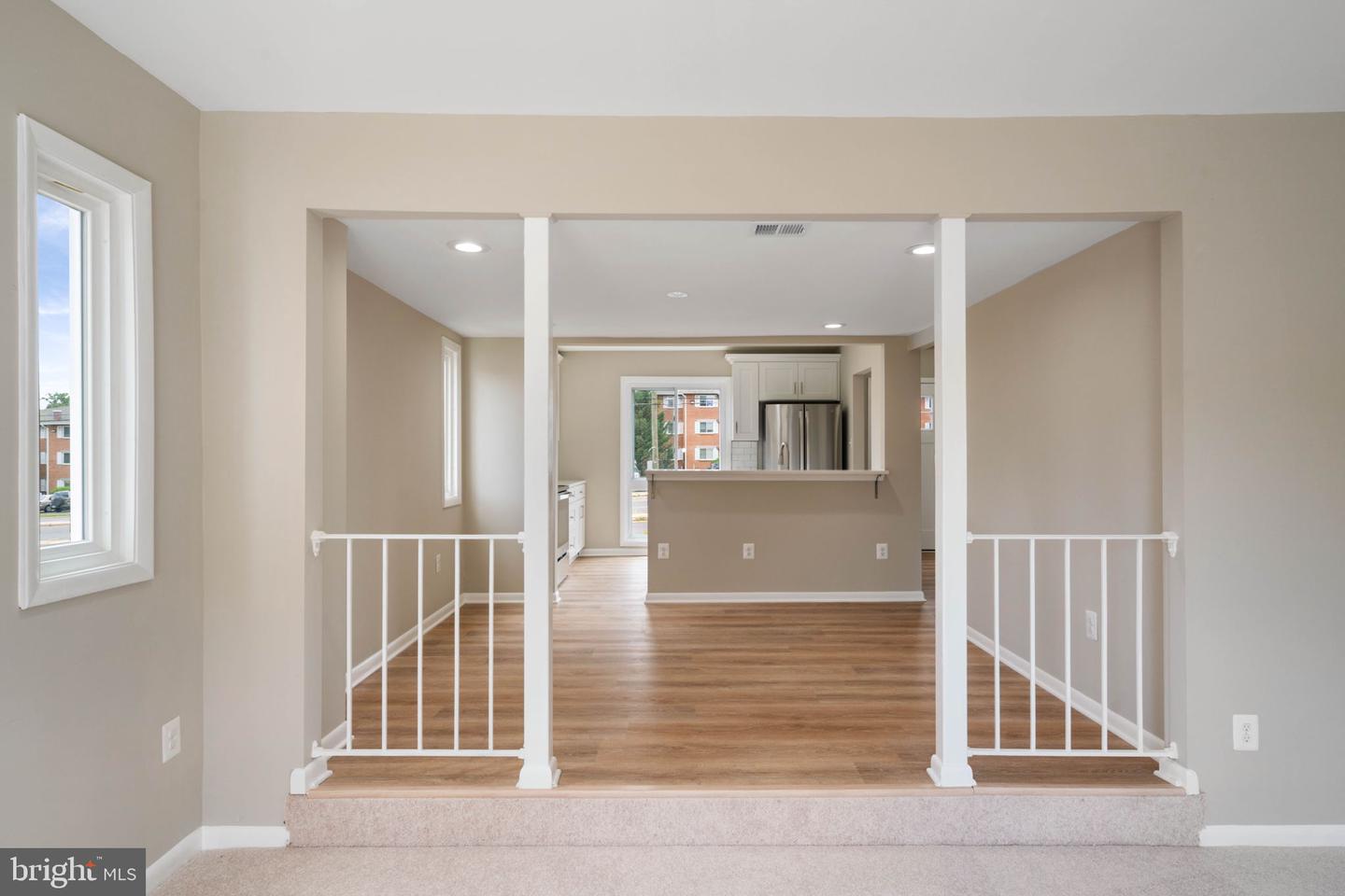 9542 BLAKE LANE
