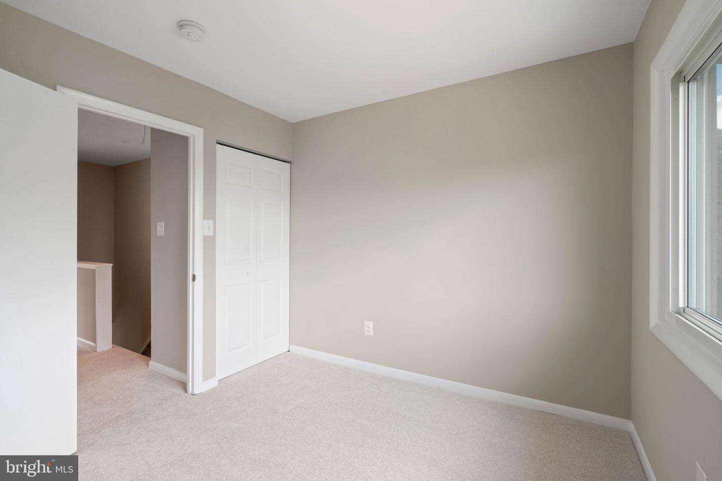 9542 BLAKE LANE
