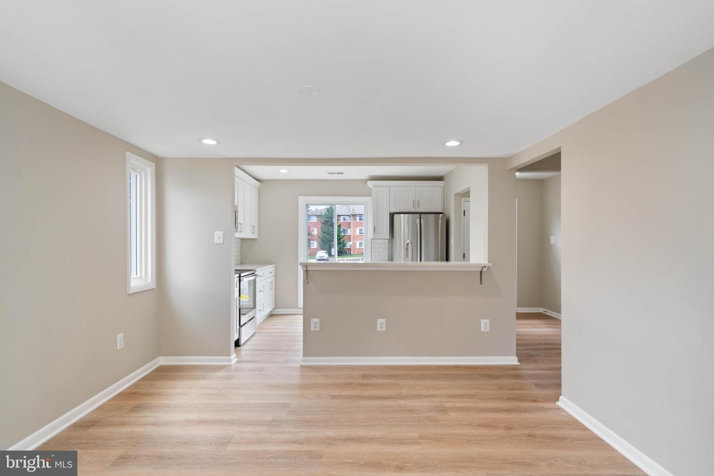 9542 BLAKE LANE