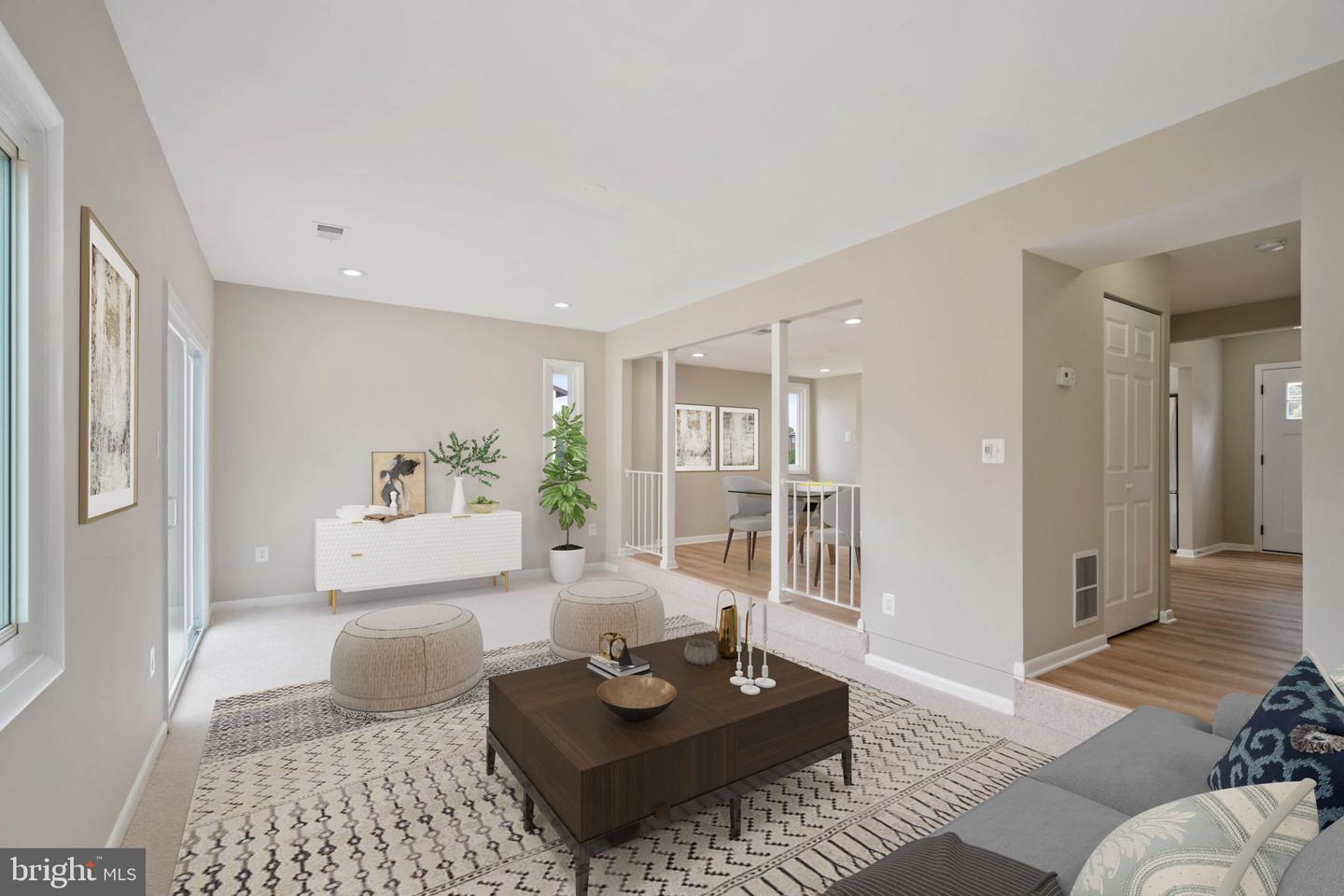 9542 BLAKE LANE