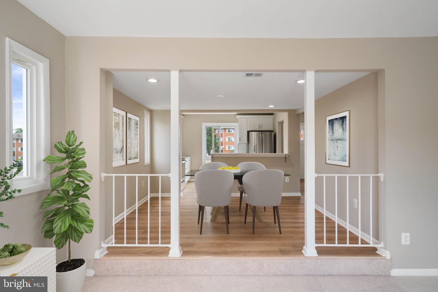 9542 BLAKE LANE