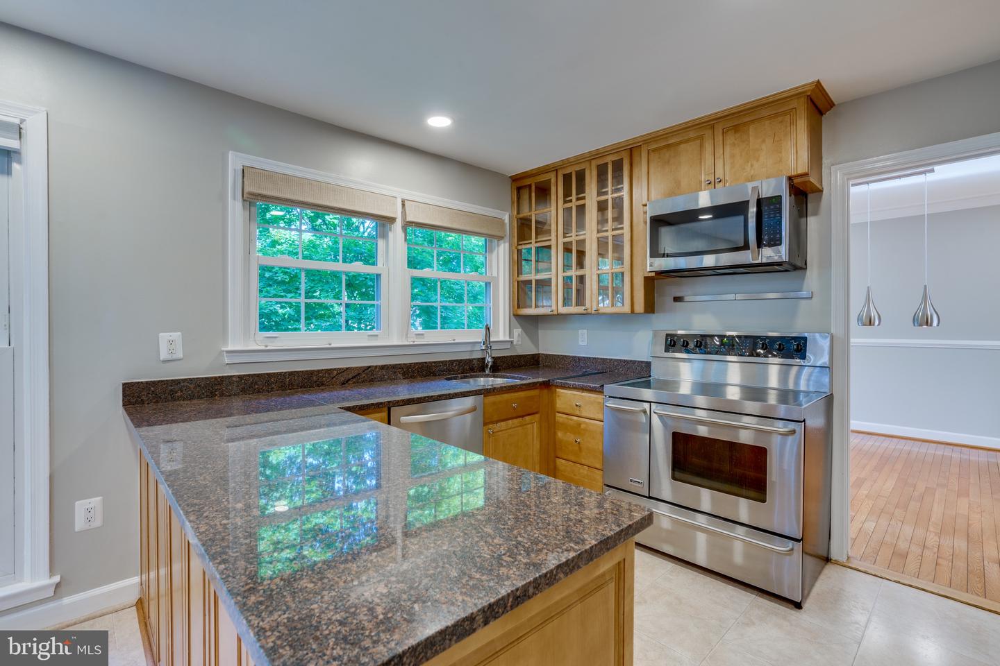 13720 EASTCLIFF CIRCLE