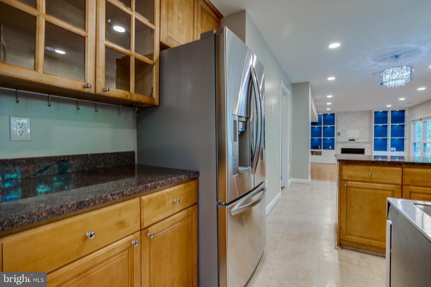 13720 EASTCLIFF CIRCLE