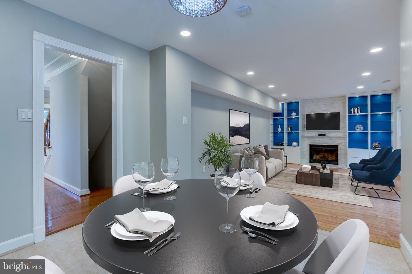 13720 EASTCLIFF CIRCLE