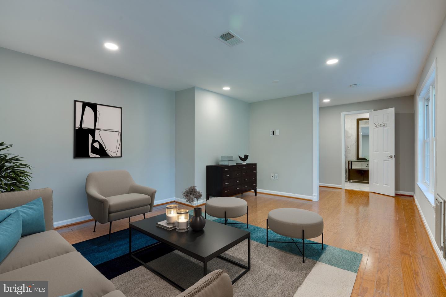 13720 EASTCLIFF CIRCLE