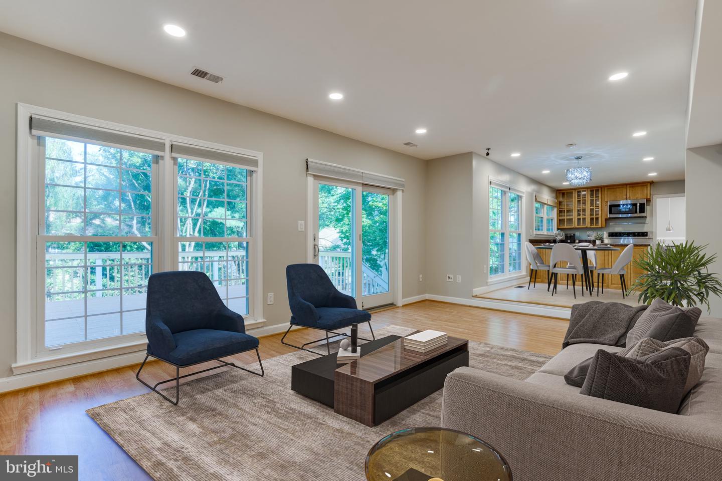13720 EASTCLIFF CIRCLE