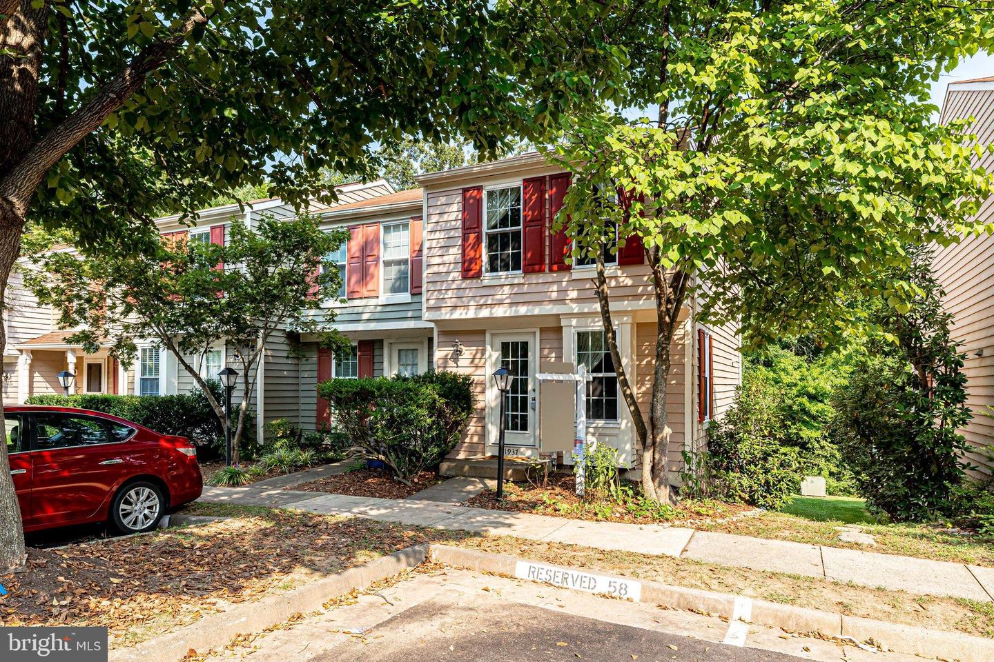 1937 SAGEWOOD LANE