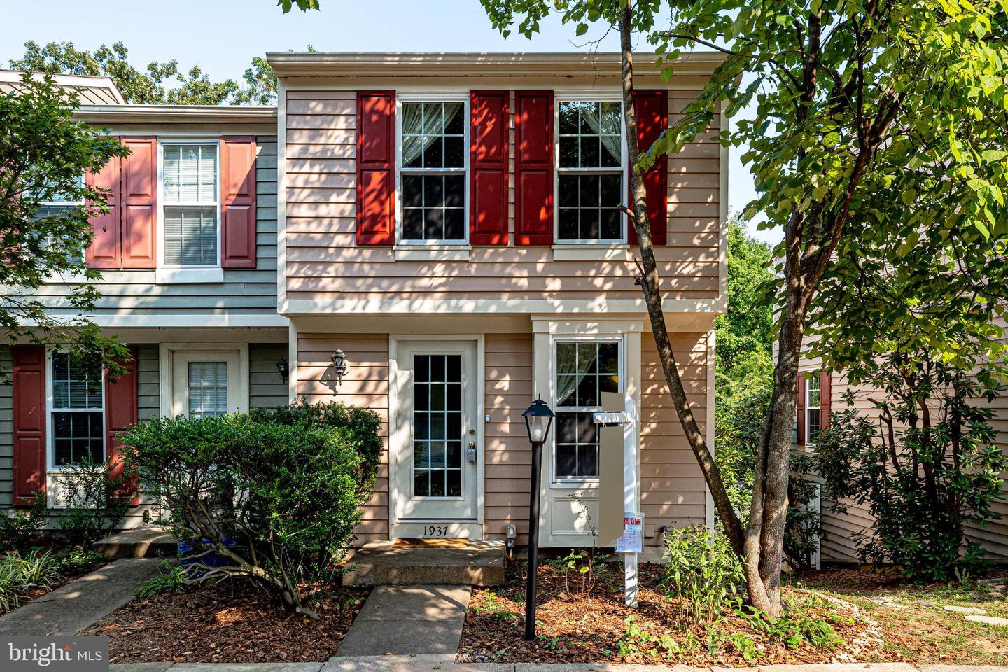1937 SAGEWOOD LANE