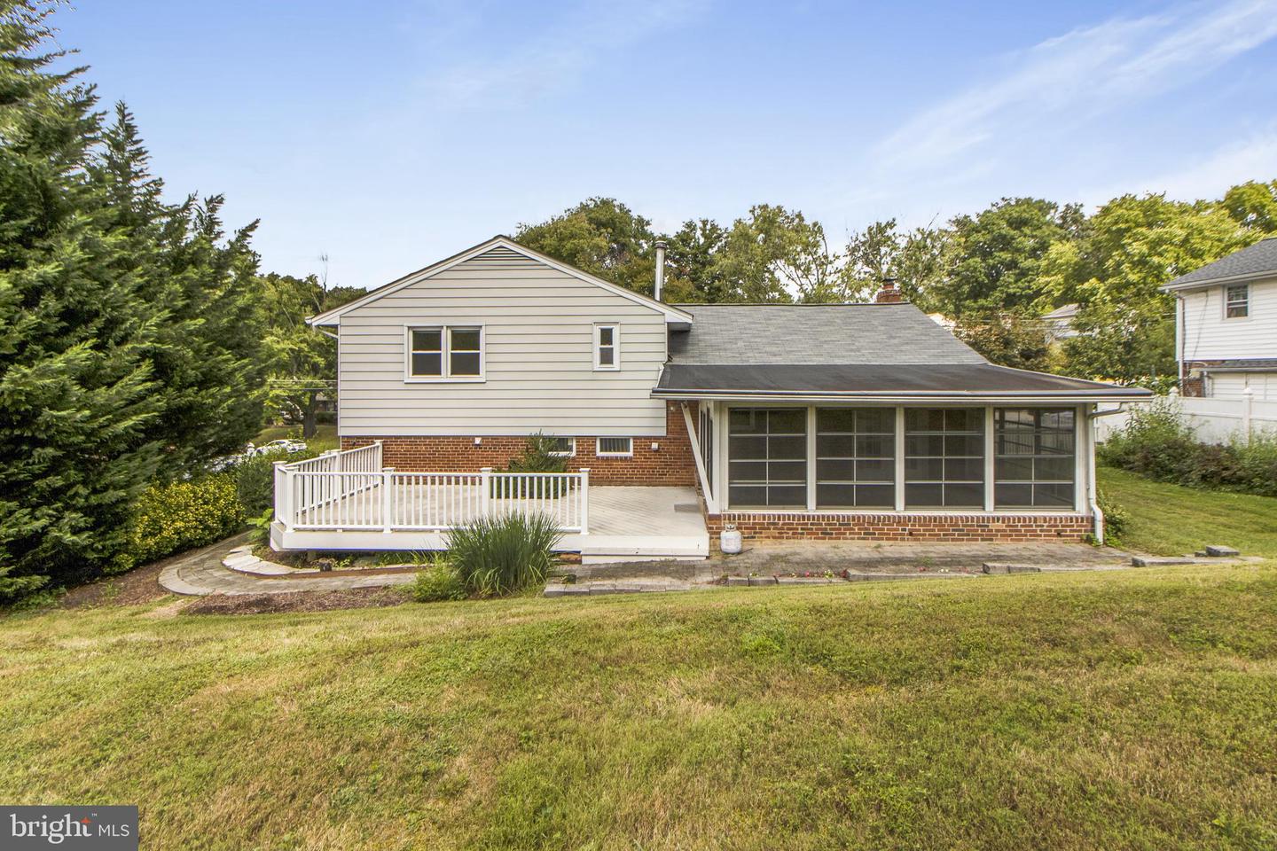 7417 FLORA STREET