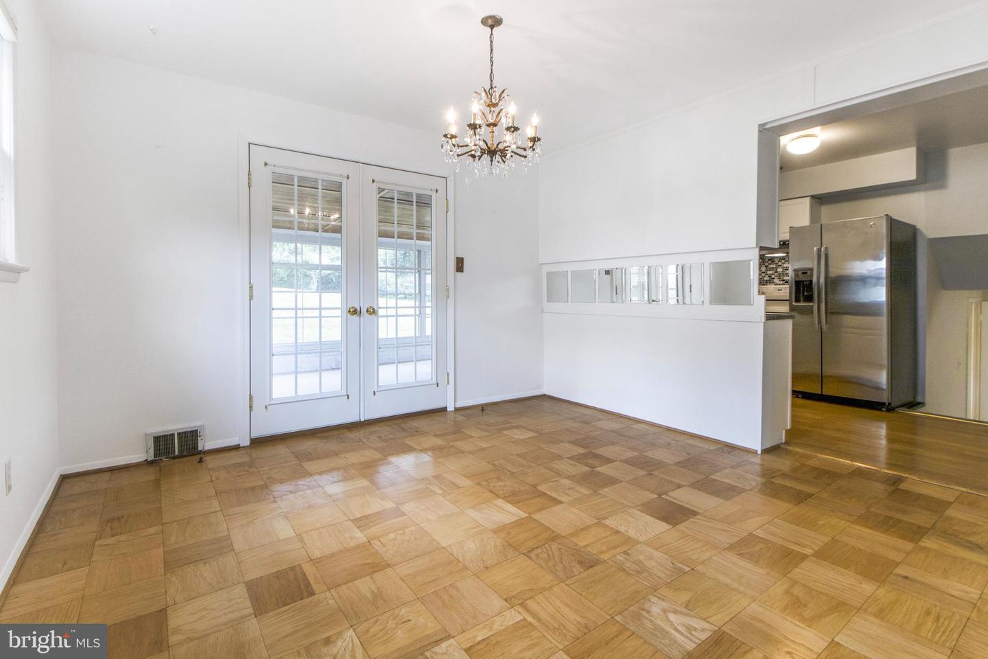 7417 FLORA STREET