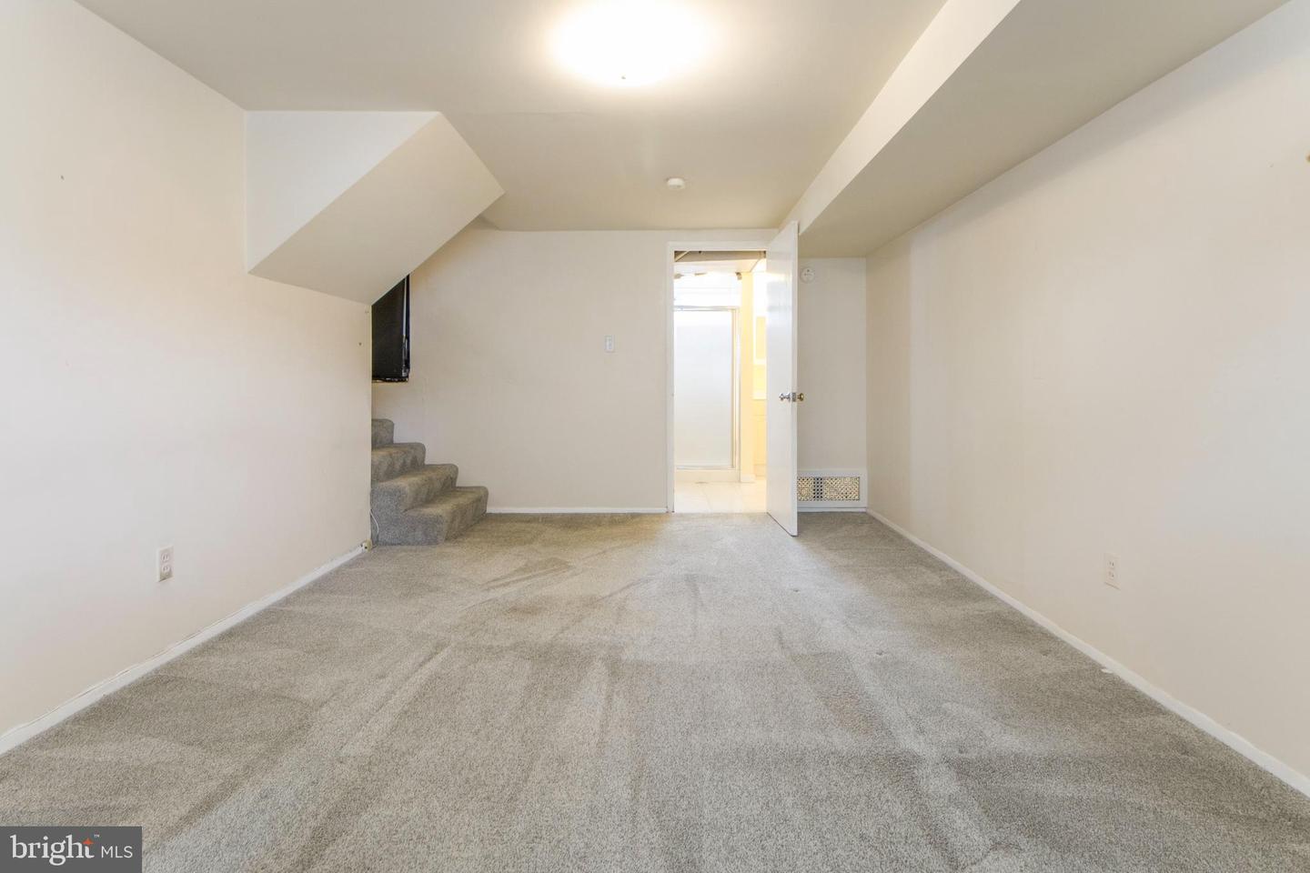 7417 FLORA STREET