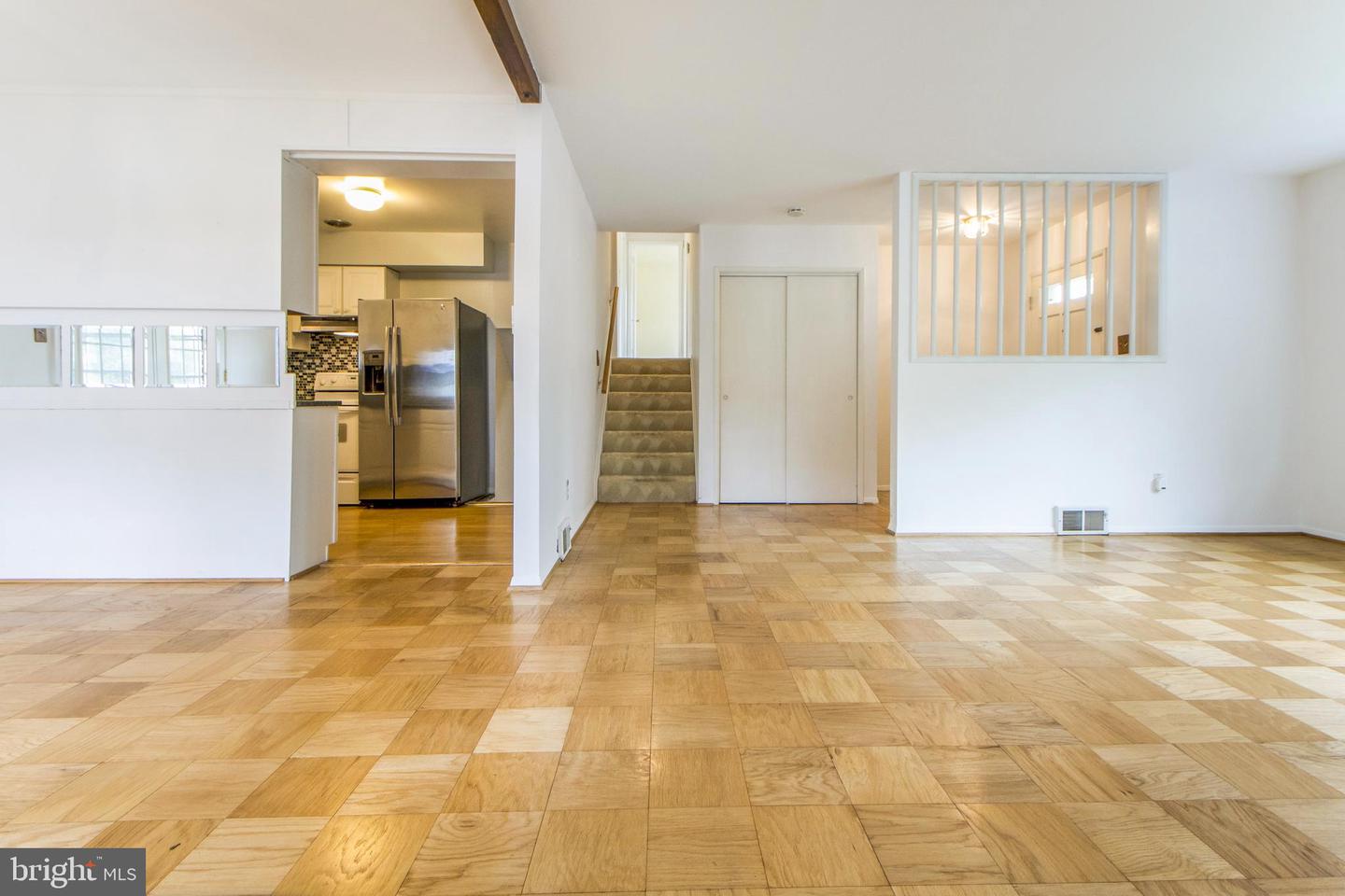 7417 FLORA STREET