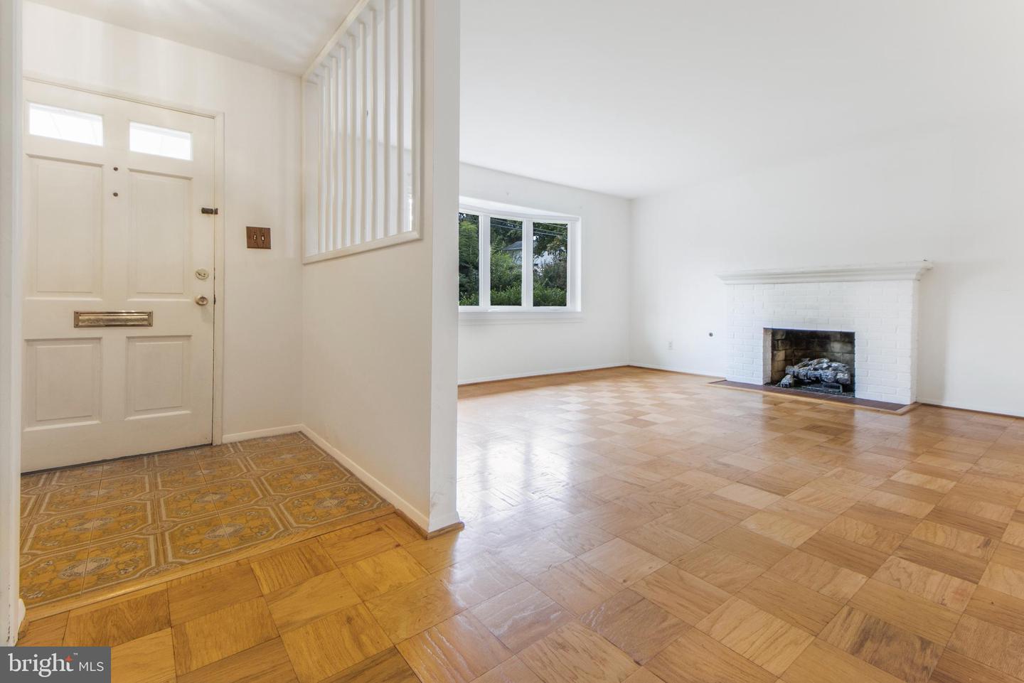 7417 FLORA STREET