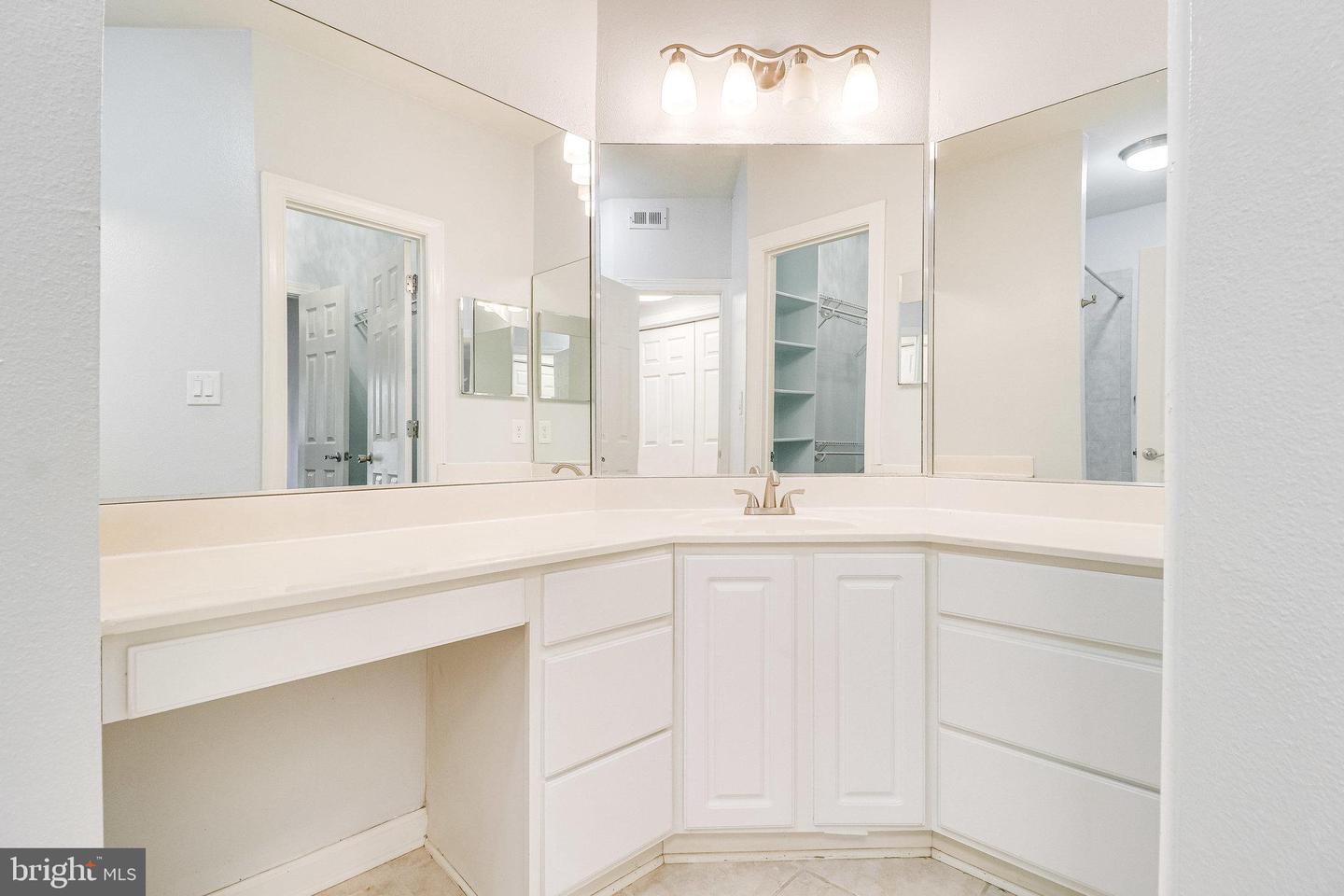 12160 PENDERVIEW LANE Unit: 1728