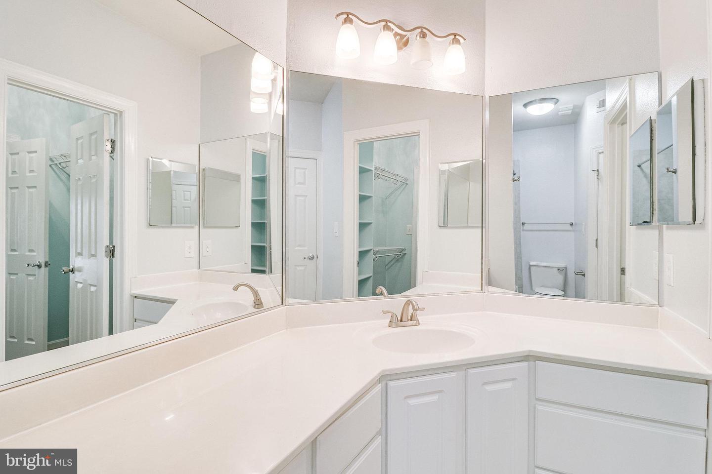 12160 PENDERVIEW LANE Unit: 1728