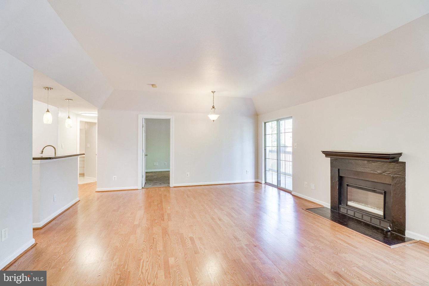 12160 PENDERVIEW LANE Unit: 1728