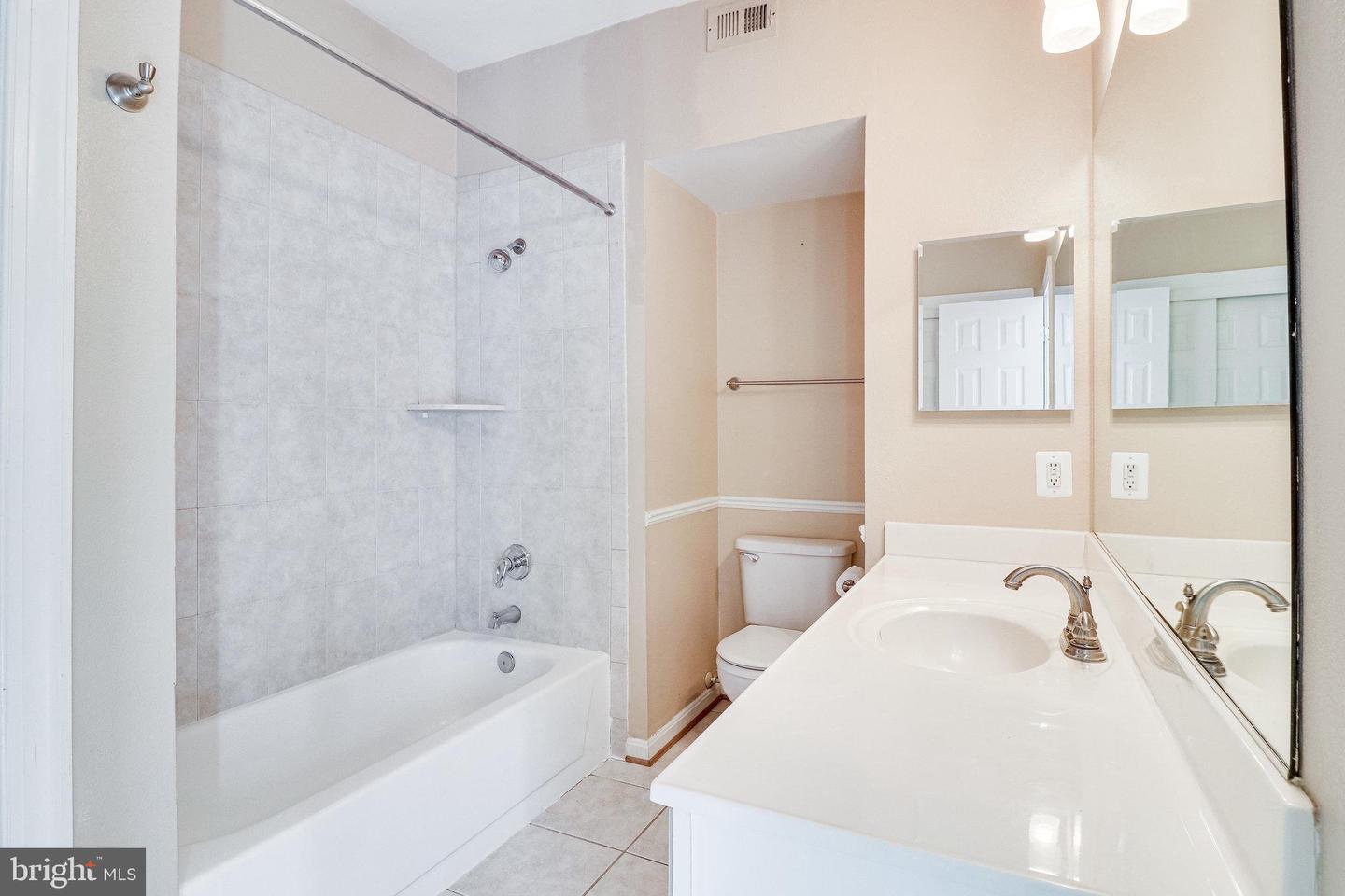 12160 PENDERVIEW LANE Unit: 1728
