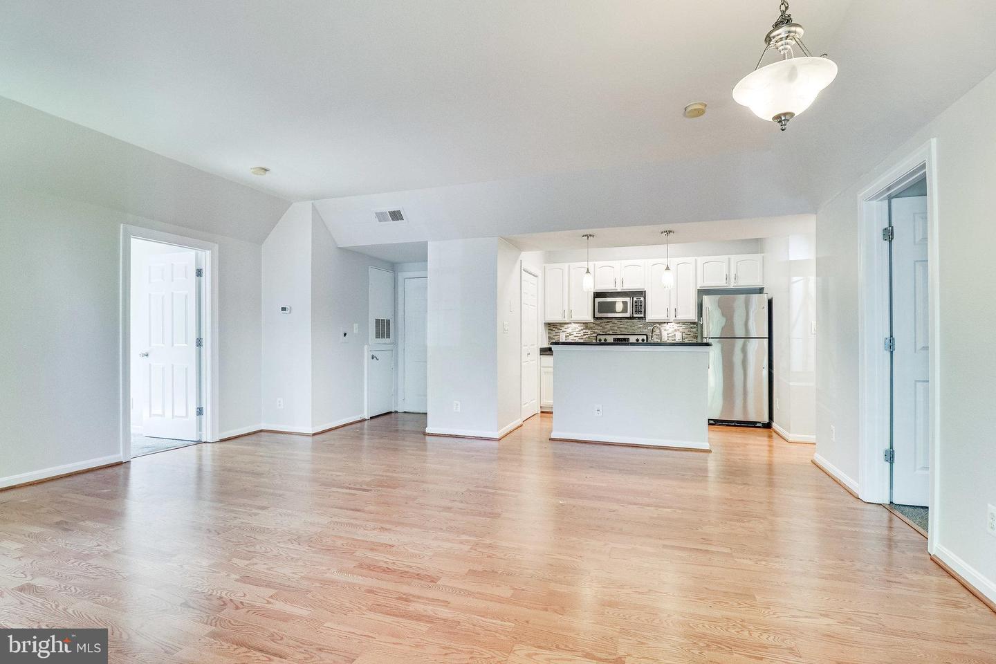12160 PENDERVIEW LANE Unit: 1728