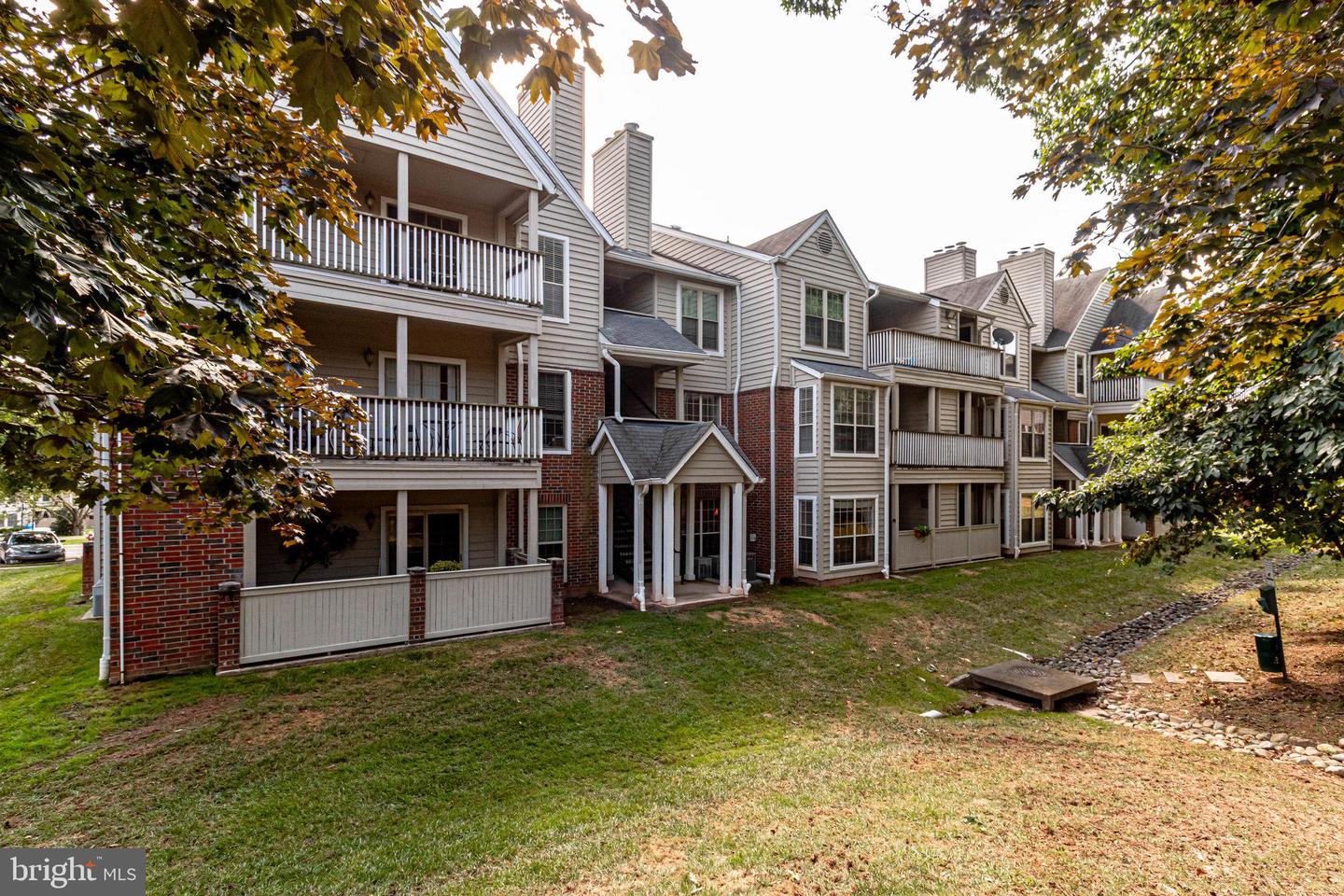 12160 PENDERVIEW LANE Unit: 1728