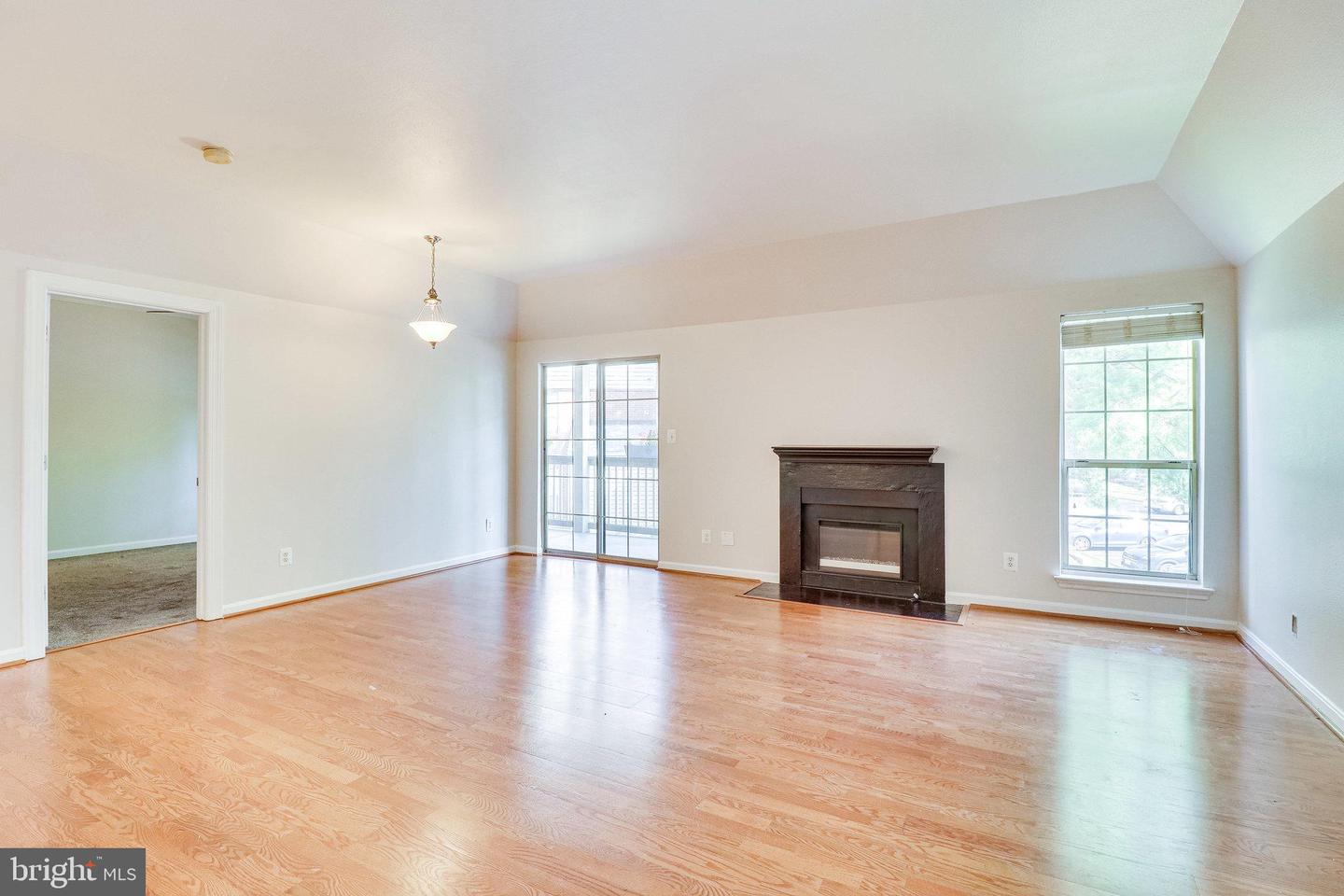 12160 PENDERVIEW LANE Unit: 1728