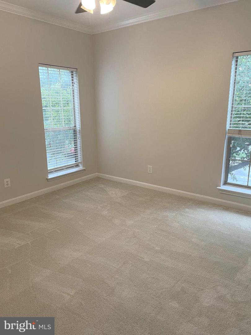 12160 PENDERVIEW LANE Unit: 1728