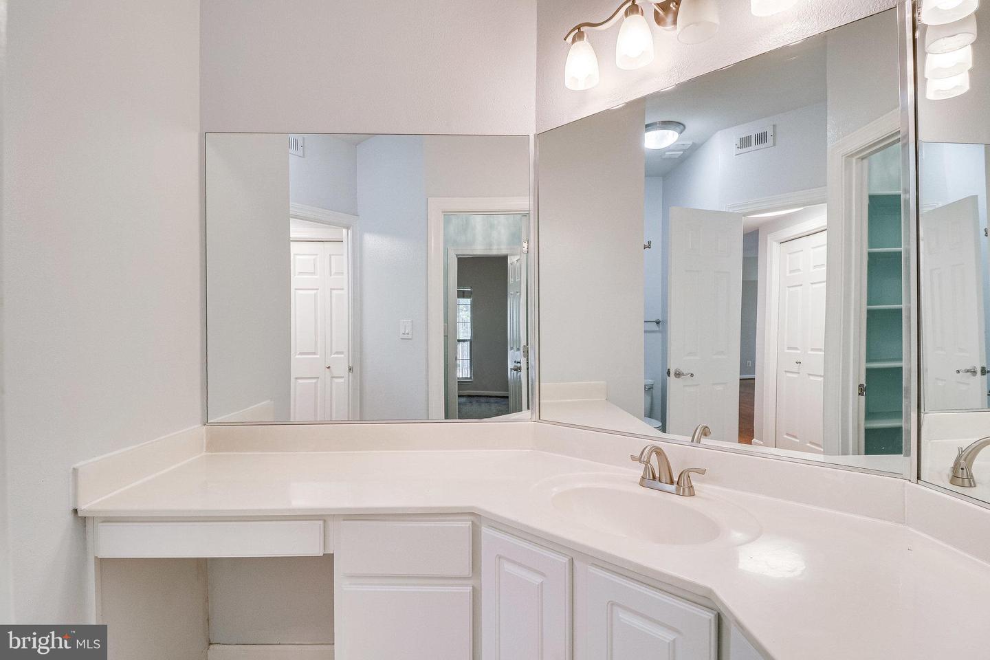 12160 PENDERVIEW LANE Unit: 1728