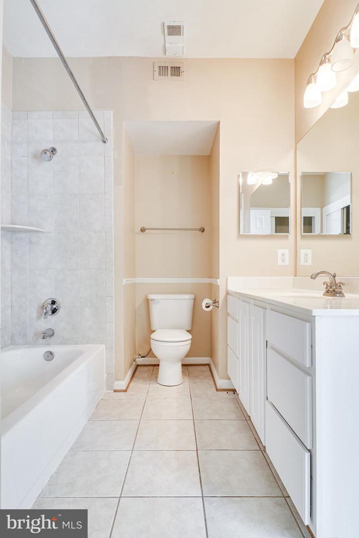 12160 PENDERVIEW LANE Unit: 1728