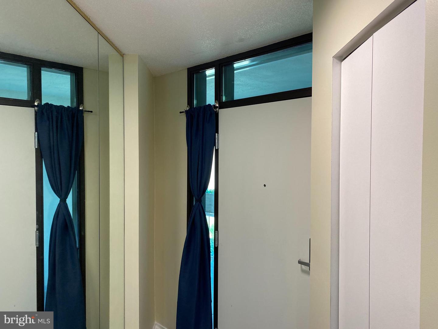 1951 SAGEWOOD LANE Unit: 211