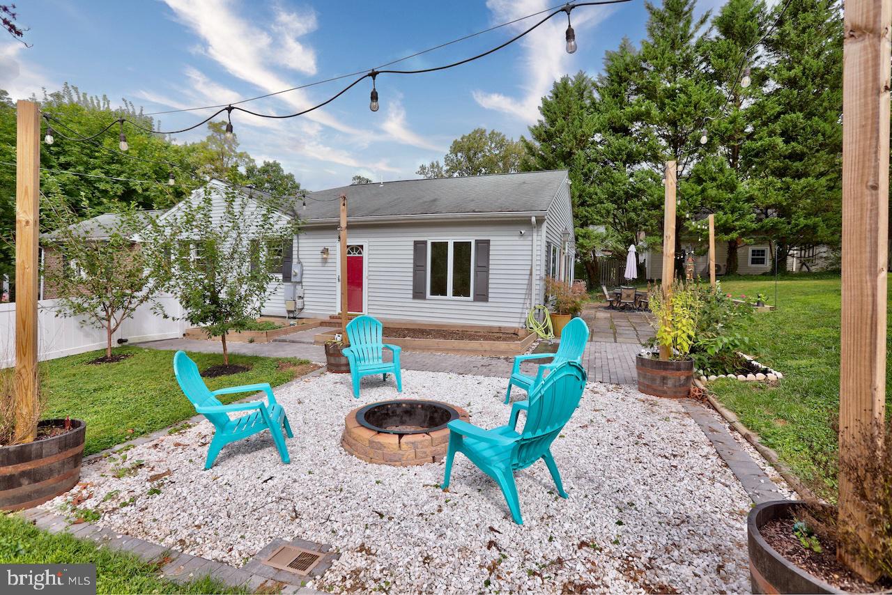 1012 VAN BUREN STREET