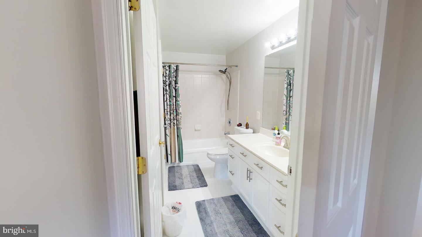 4300 CANNON RIDGE COURT Unit: 11