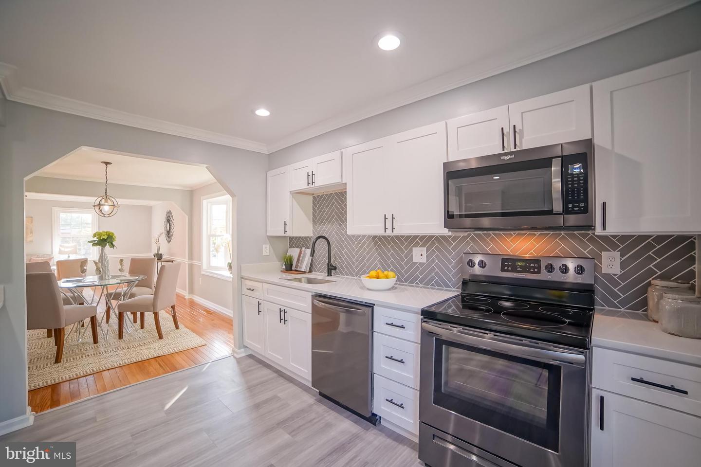 4735 IRVIN SQUARE