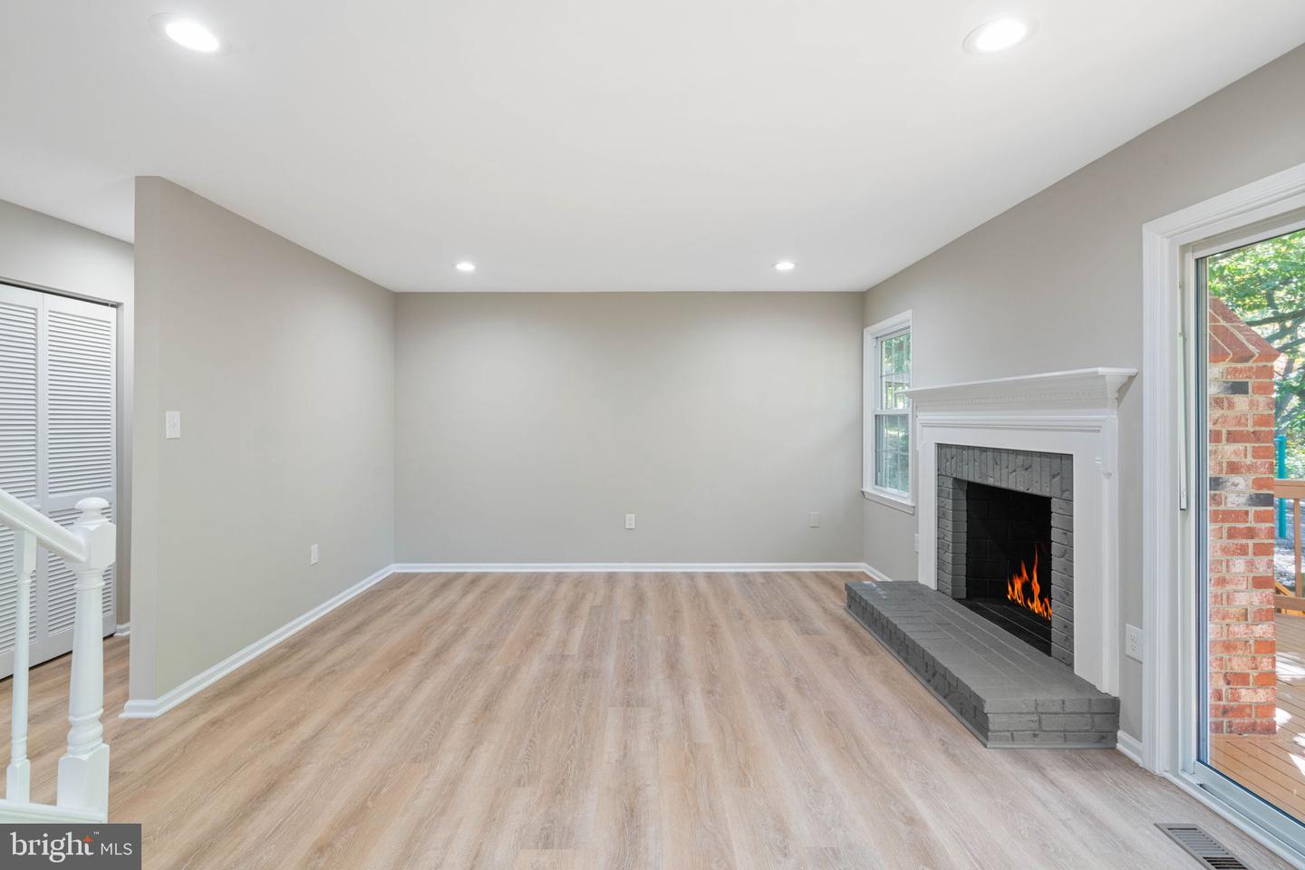 9912 RAND DRIVE