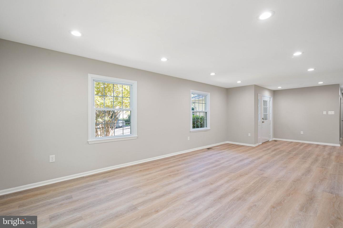 9912 RAND DRIVE