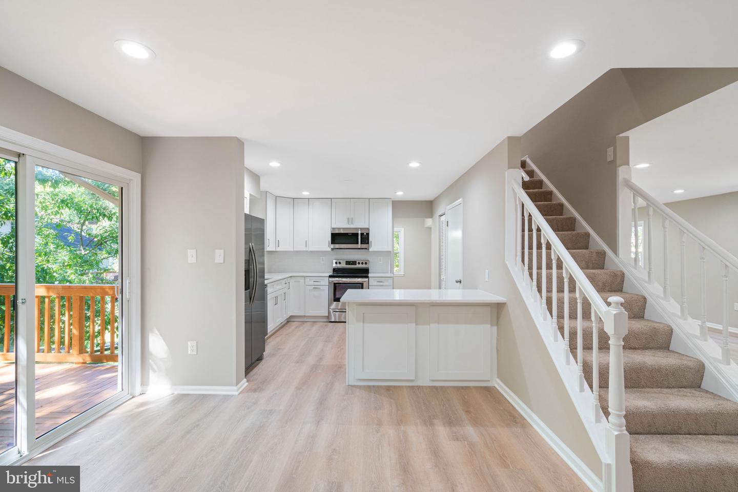 9912 RAND DRIVE