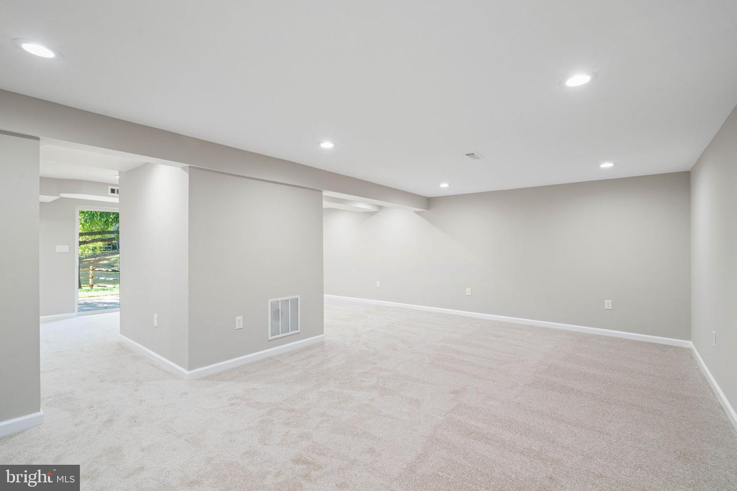 9912 RAND DRIVE